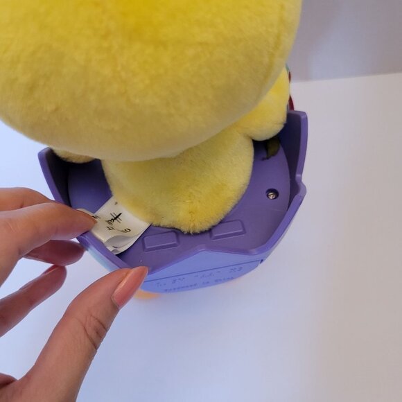 Hallmark Easter Tip ‘n’ Fall Tweety Bird Looney Tunes Sound Motion Plush - Picture 9 of 10